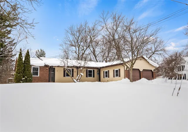 Homes for sale in Grand Rapids, MI | 1951 Ridgewood Ave, Grand Rapids, MI 49506 | MLS# 70513865