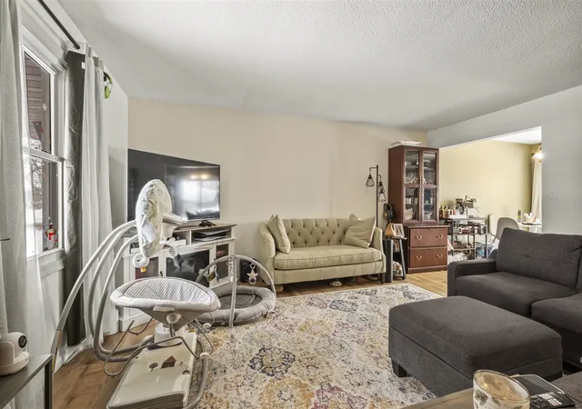 Homes for sale in Grand Rapids, MI | 1951 Ridgewood Ave, Grand Rapids, MI 49506 | MLS# 70513865