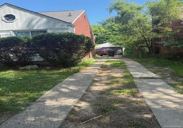 2nd image of 12014 Duchess St, Detroit, MI 48224 | MLS# 60919373