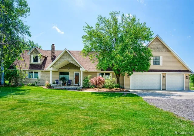 Homes for sale in South Lyon, MI | 13800 12 Mile Rd, South Lyon, MI 48178 | MLS# 60994842