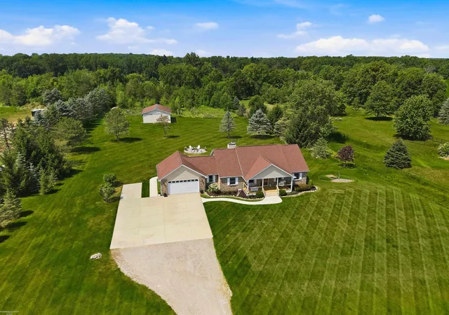 2nd image of 3156 Howland Rd, Almont Twp, MI 48003 | MLS# 50219405