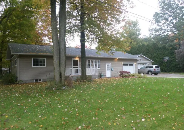Photo 1 of Sale Pending at 3205 Lee St, Harrison, MI 48625 | MLS# 50211302 | Listing updated on 2026-06-13