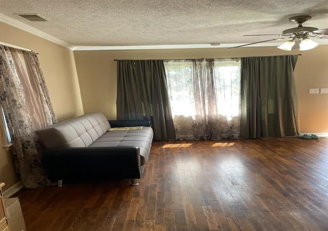3rd image of 409 Humphrey St, South Haven, MI 49090 | MLS# 70520924