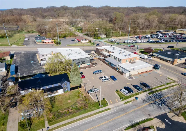 Listing Photo 5 - Condo for sale in building located at 9729 Red Arrow Hwy, Bridgman, MI 49106 - Unit #13