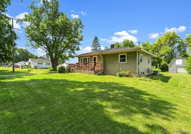 Photo 4 of Single family home for sale at 9093 N Genesee Rd, Mount Morris, MI 48458 9729 | MLS# 61025046 | Listing updated on 2026-09-13