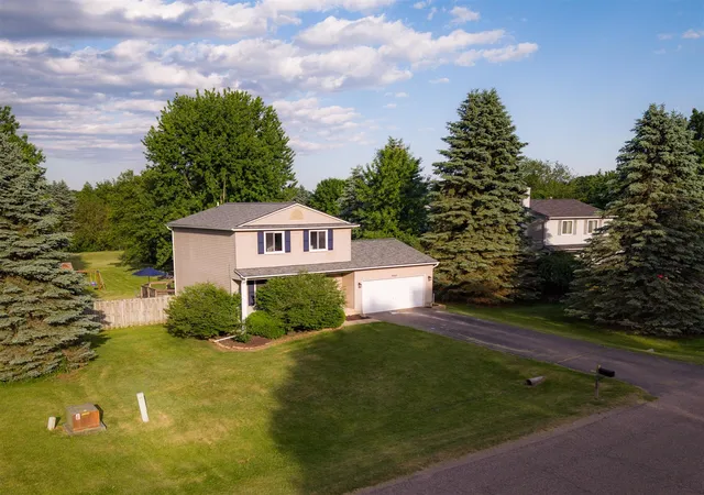 Homes for sale in Whitmore Lake, MI | 9460 Wildwood Lake Dr, Whitmore Lake, MI 48189 | MLS# 70536707