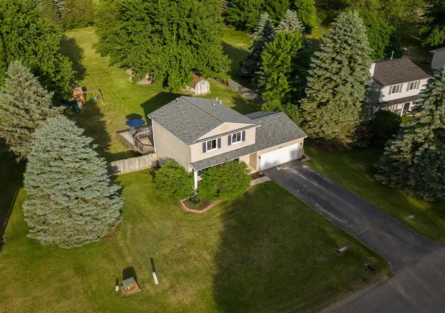 Homes for sale in Whitmore Lake, MI | 9460 Wildwood Lake Dr, Whitmore Lake, MI 48189 | MLS# 70536707