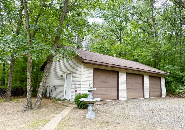 4th image of 13323 Twin Creek Ln, Greenville, MI 48838 | MLS# 70552598