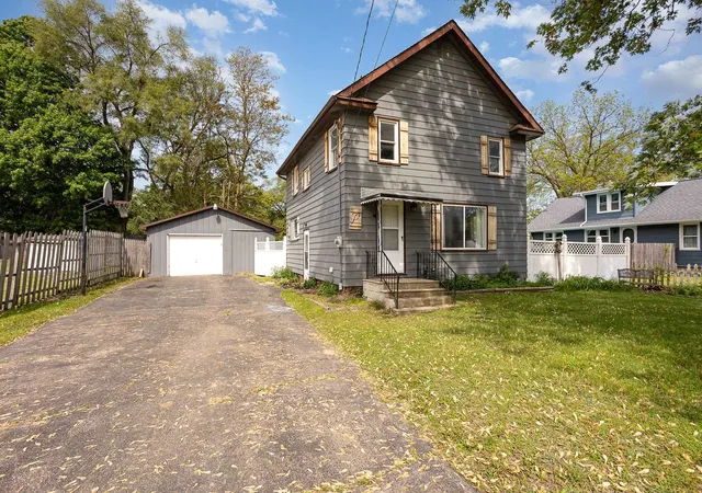 Photo 3 of Sale Pending at 8151 Benson Rd, Mount Morris, MI 48458 | MLS# 50176658 | Listing updated on 2025-08-14