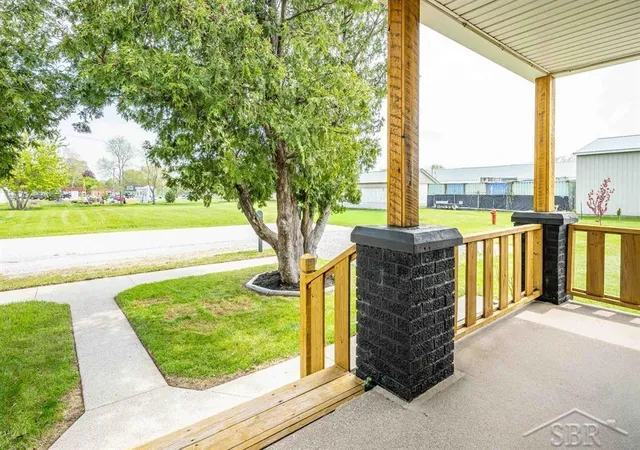 Photo 4 of Single Family Residence at 606 S Mercer St, Pinconning, MI 48650 | MLS# 50210090 | | Sold on 2026-07-10