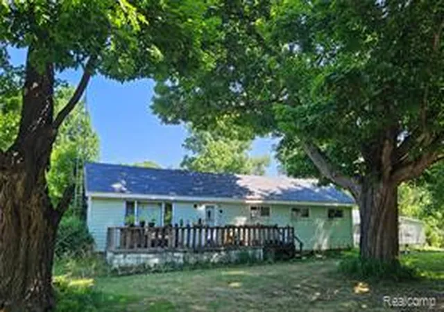 Homes for sale in Otter Lake, MI | 6406 12Th St, Otter Lake, MI 48464 | MLS# 61009220