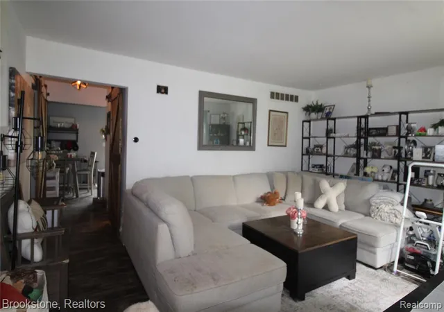 Photo 2 of Condo for sale at 48632 Sugarbush Rd #6, Chesterfield, MI 48047 | MLS# 61019402 | Listing updated on 2026-09-04