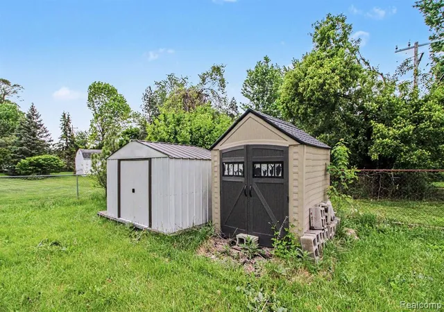 Photo 25 of Single family home for sale at 2177 Alexander Dr, Troy, MI 48083 | MLS# 61017147 | Listing updated on 2026-08-13