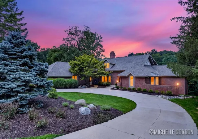 Photo 1 of Mansion for sale at 2465 Cascade Springs Dr, Grand Rapids, MI 49546 | MLS# 70554478 | Listing updated on 2026-08-25