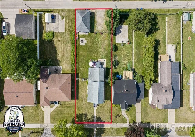 Homes for sale in Gladstone, MI | 1214 Montana Ave, Gladstone, MI 49837 | MLS# 50212233
