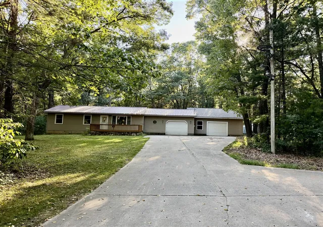 1st image of 8463 Gibson Rd, Whitehall, MI 49461 | MLS# 70553749