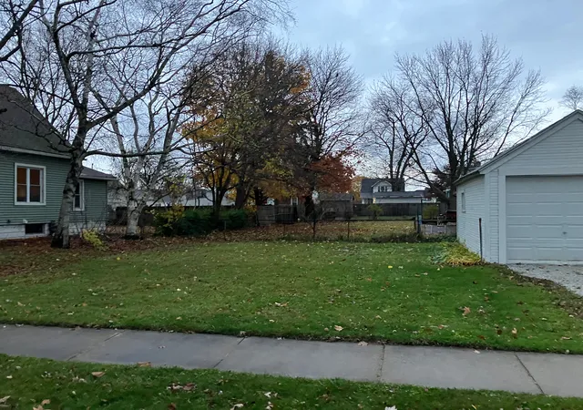4th image of 304 16Th St, Port Huron, MI 48060 | MLS# 60356765
