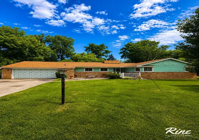 Homes for sale in Grand Blanc, MI | 3504 Kirkey Dr, Grand Blanc, MI 48439 | MLS# 50214191