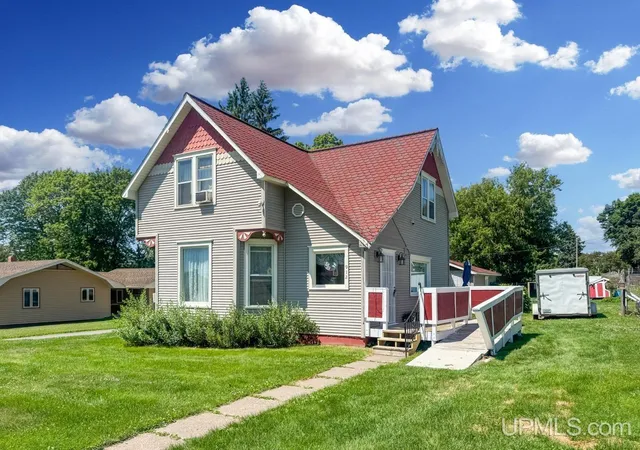 Homes for sale in Crystal Falls, MI | 912 Crystal Ave, Crystal Falls, MI 49920 | MLS# 50214741