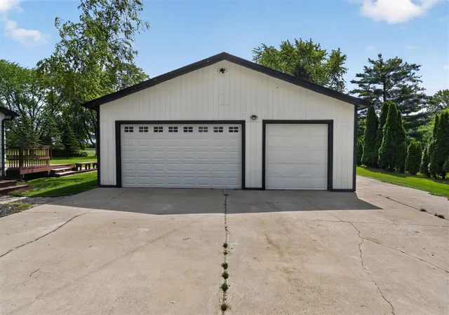 Photo 3 of Sale Pending at 3371 Van Vleet Rd, Swartz Creek, MI 48473 | MLS# 70541002 | Listing updated on 2026-08-28