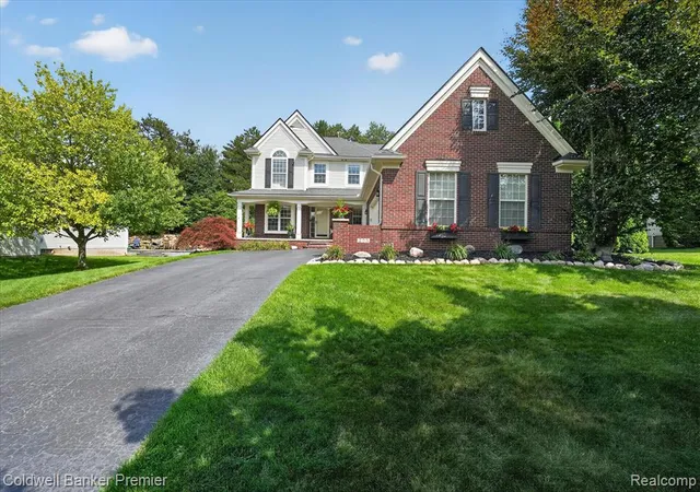 67th image of 205 Franklin Lake Cir, Oxford, MI 48371 3665 | MLS# 61023281