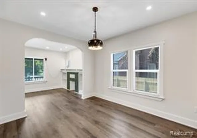 Photo 4 of Sale Pending at 14219 Corbett St, Detroit, MI 48213 2072 | MLS# 61008364 | Listing updated on 2026-10-02