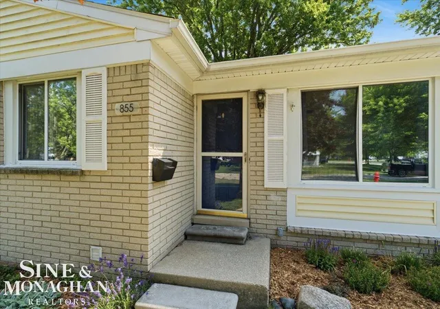 Homes for sale in Marysville, MI | 855 Georgia St, Marysville, MI 48040 | MLS# 50214205
