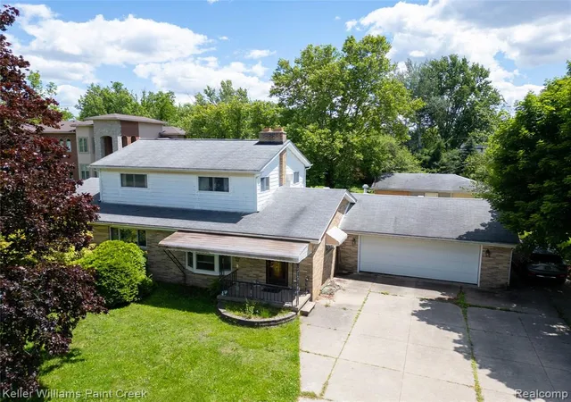 Homes for sale in Troy, MI | 1965 Muer Dr, Troy, MI 48084 | MLS# 61003384
