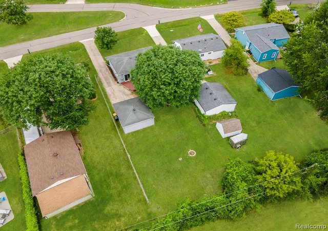 Photo 28 of Sale Pending at 21966 Flanders St, Farmington Hills, MI 48335 | MLS# 61016212 | Listing updated on 2026-08-16