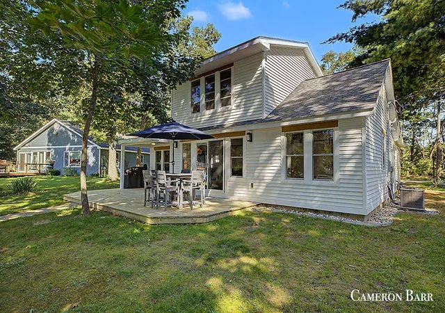 Photo 3 of Single family home for sale at 1514 E Cove Point Dr, Newaygo, MI 49337 | MLS# 70555687 | Listing updated on 2026-08-30