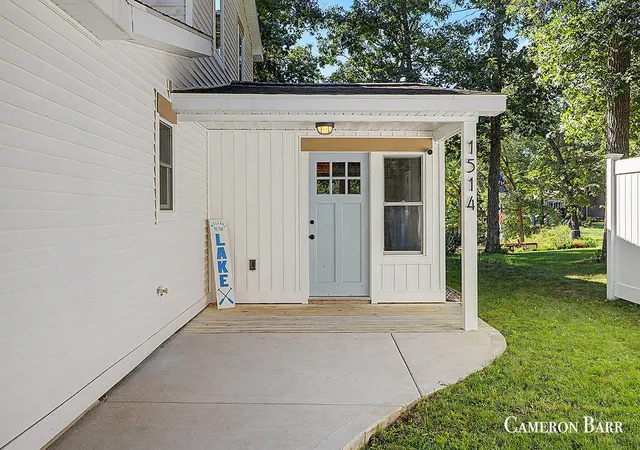 Photo 4 of Single family home for sale at 1514 E Cove Point Dr, Newaygo, MI 49337 | MLS# 70555687 | Listing updated on 2026-08-30