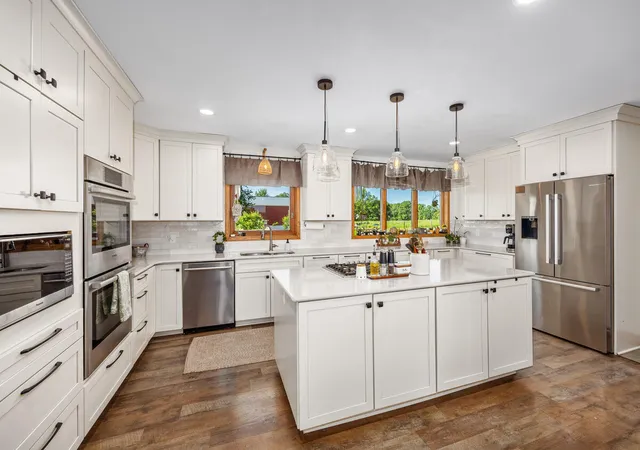 2nd image of 2189 W Vermontville Hwy, Charlotte, MI 48813 | MLS# 70545572
