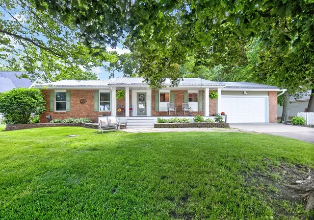 2nd image of 16395 Prairie Brook Rd, Schoolcraft, MI 49087 | MLS# 70539850