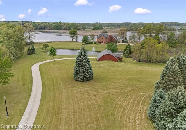 2nd image of 6831 Price Lake Rd, Jackson, MI 49201 | MLS# 60994720
