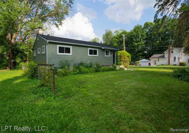 Homes for sale in Redford, MI | 19412 Gaylord, Redford, MI 48240 | MLS# 61009908