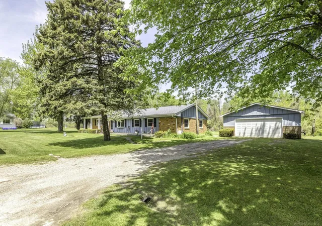 Homes for sale in Lexington, MI | 5950 Avalon Cir, Lexington, MI 48450 | MLS# 50209985