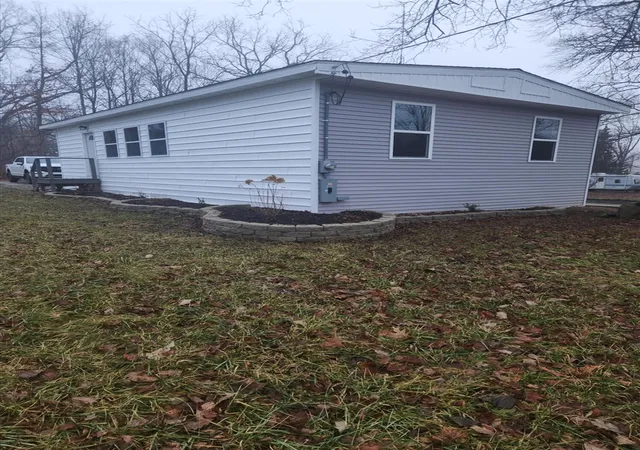 Photo 2 of Single family home for sale at 242 Bickford Dr, Coldwater, MI 49036 | MLS# 70455208 | Listing updated on 2026-07-28