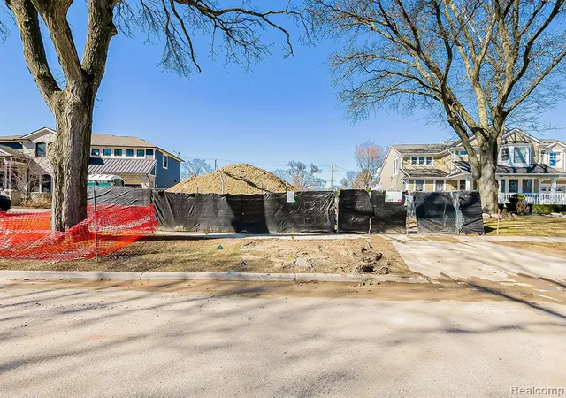 Photo 2 of Mansion for sale at 1397 Hazel St, Birmingham, MI 48009 | MLS# 60975240 | Listing updated on 2026-07-07
