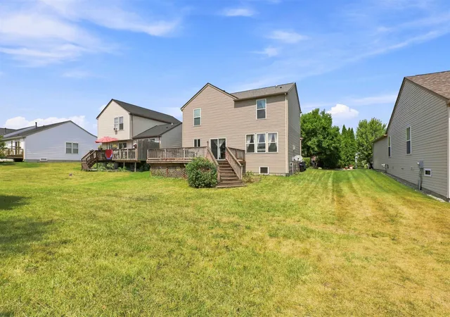 Photo 4 of Single family home for sale at 5064 Meadow Crst Cir, Holly, MI 48442 | MLS# 50218480 | Listing updated on 2026-08-27
