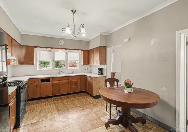 4th image of 1557 Maine St, Saginaw, MI 48602 | MLS# 50219383