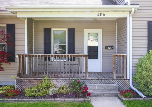 Homes for sale in Three Oaks, MI | 406 N Elm St, Three Oaks, MI 49128 | MLS# 70535358