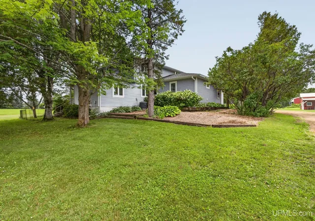 Photo 4 of Single family home for sale at N4561 County Rd 577, Wallace, MI 49893 | MLS# 50214470 | Listing updated on 2026-08-17