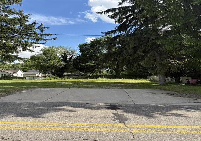 Photo 2 of Land for sale at 276 E Center St, Coloma, MI 49038 | MLS# 70543122 | Listing updated on 2026-09-01