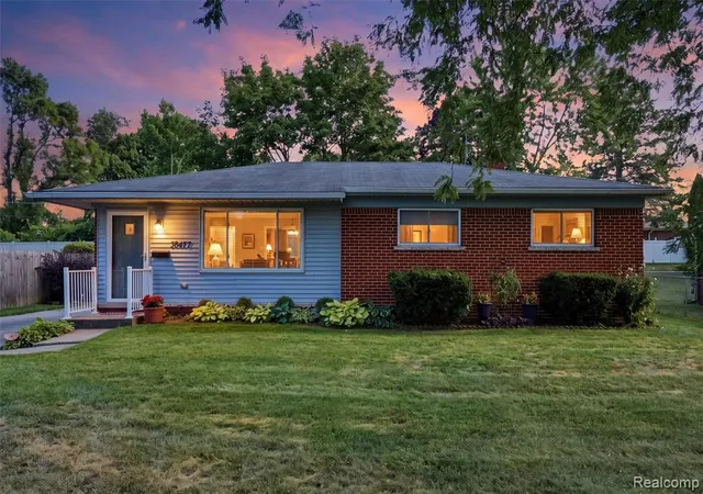 Photo 1 of Single family home for sale at 38477 Ann Arbor Trl, Livonia, MI 48150 | MLS# 61023162 | Listing updated on 2026-09-01