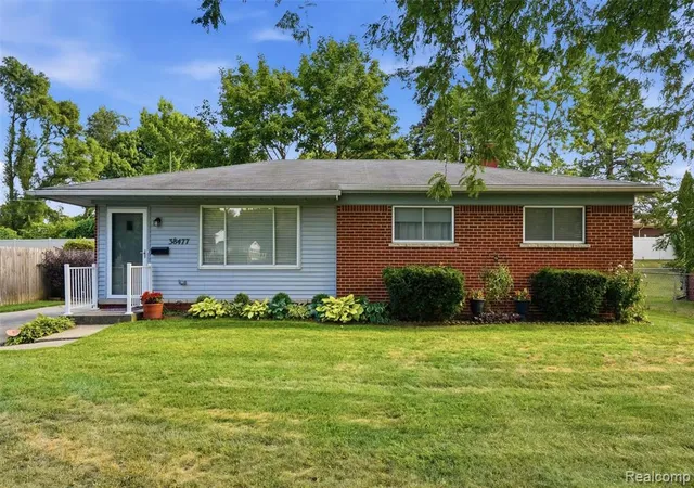 Photo 2 of Single family home for sale at 38477 Ann Arbor Trl, Livonia, MI 48150 | MLS# 61023162 | Listing updated on 2026-09-01