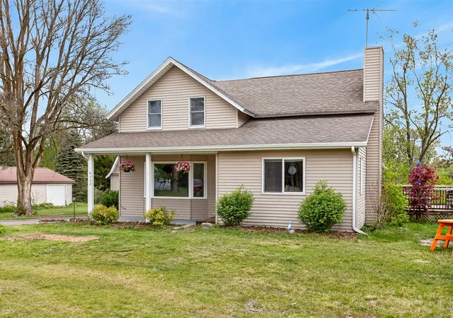 Homes for sale in Mecosta, MI | 8332 5 Mile Rd, Mecosta, MI 49332 | MLS# 70534193