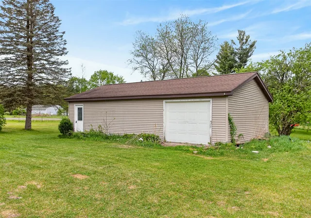 Homes for sale in Mecosta, MI | 8332 5 Mile Rd, Mecosta, MI 49332 | MLS# 70534193