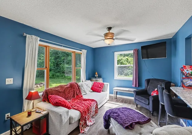 Photo 3 of Sale Pending at 1815 Kelly Dr, Saginaw, MI 48604 | MLS# 50214630 | Listing updated on 2026-08-29