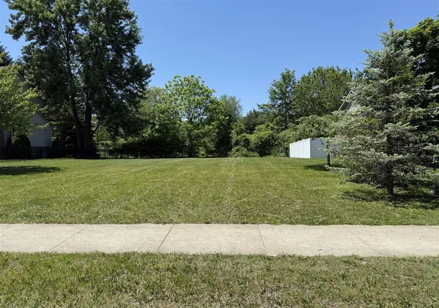 Photo 3 of Sale Pending at 12377 Spencer Ln, Carleton, MI 48117 | MLS# 70527715 | Listing updated on 2026-07-02