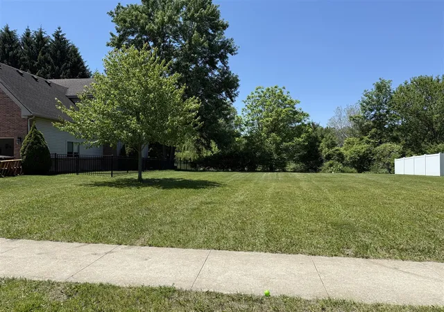 Photo 4 of Sale Pending at 12377 Spencer Ln, Carleton, MI 48117 | MLS# 70527715 | Listing updated on 2026-07-02